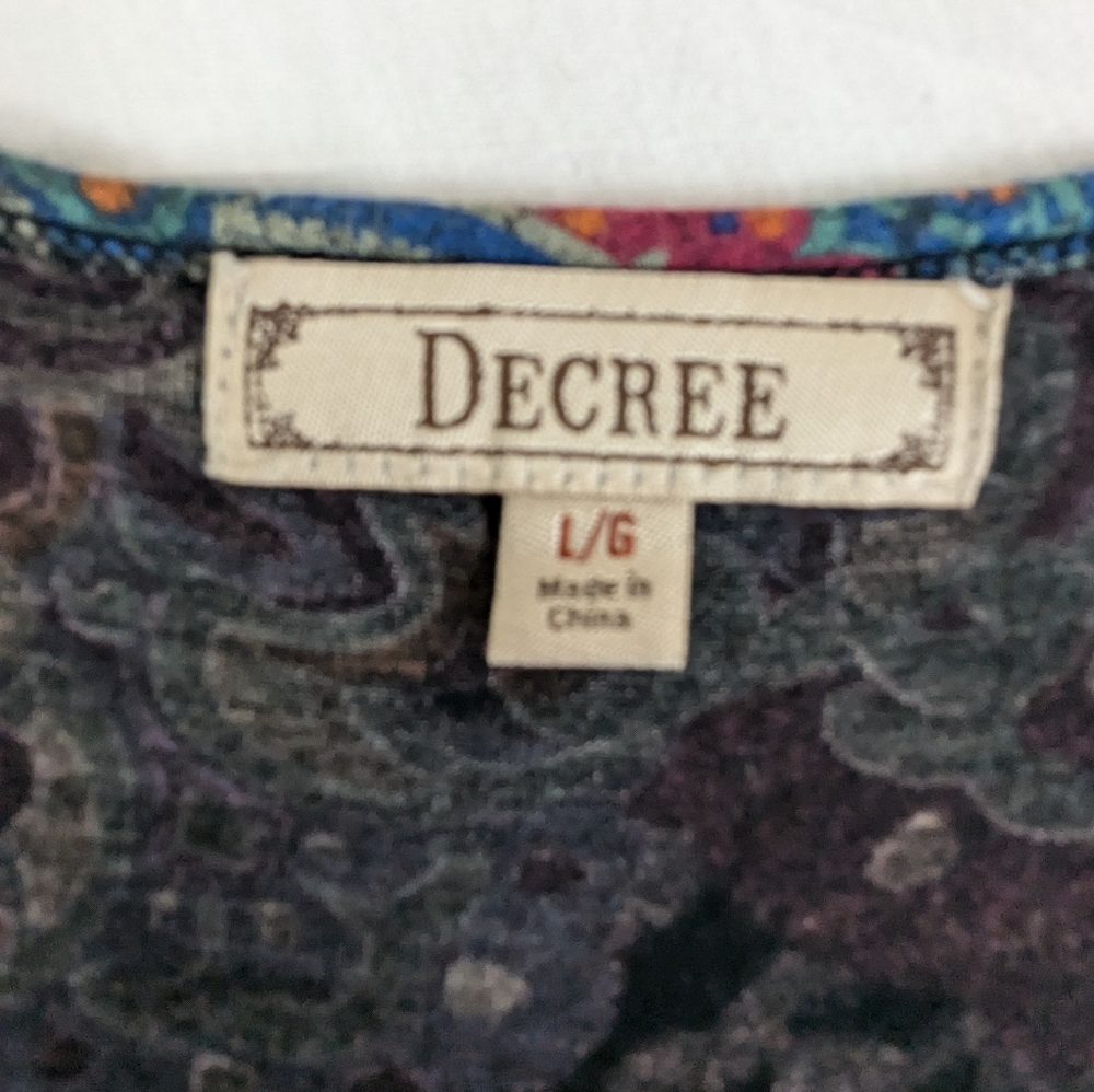 Decree Dark Floral Cap Sleeve Abstract Tunic - Flirty and Flattering Large - Picture 2 of 6